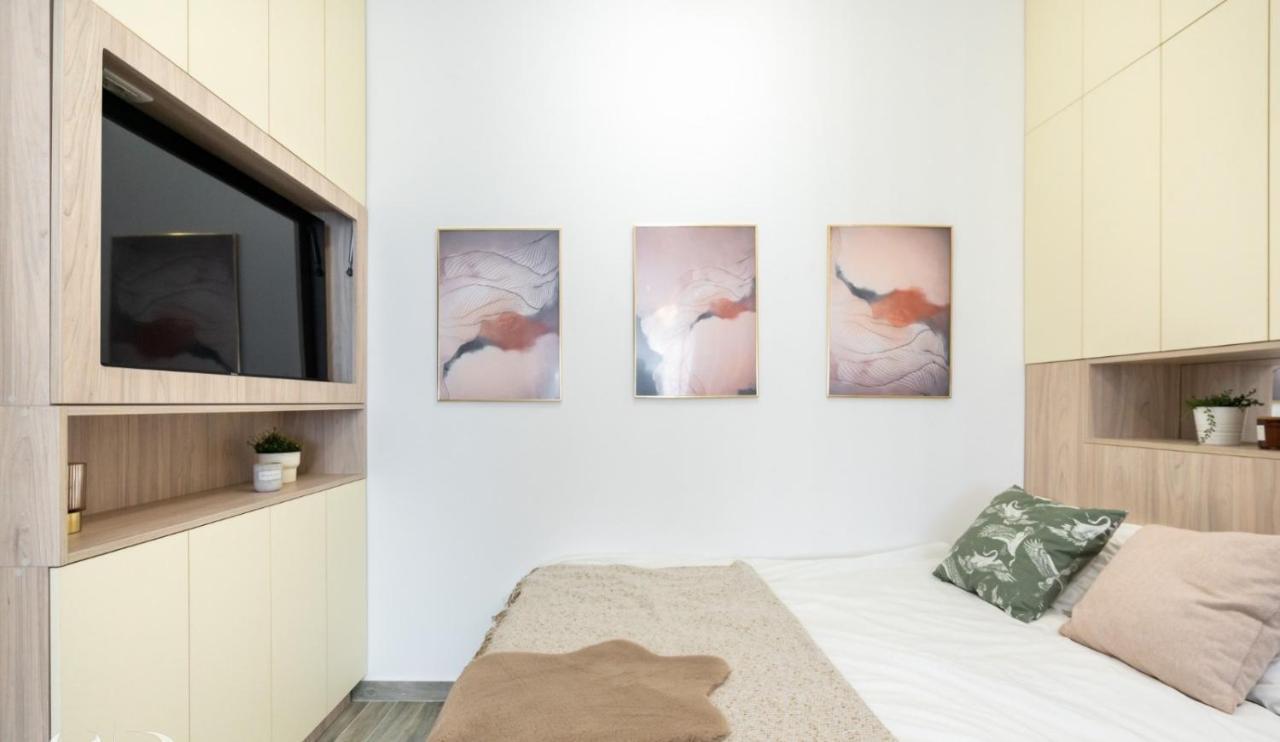 Executive Suites In Center Boekarest Buitenkant foto
